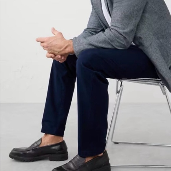 Banana Republic Other - Banana Republic Athletic Fit Lived In Chino 31x32 Navy $85